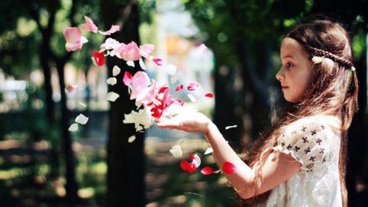 家庭教育：对女孩从小就不要娇惯和纵容 以后真的会后悔