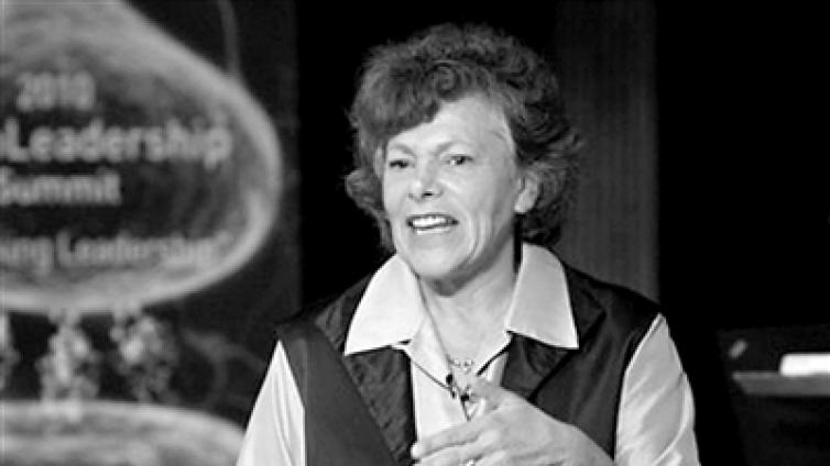 【最智慧家庭教育】美国心理学埃伦·兰格：正确的事情往往没有标准答案 