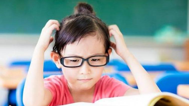 【最智慧家庭教育】孩子很爱看书，就是写不好作文咋办？