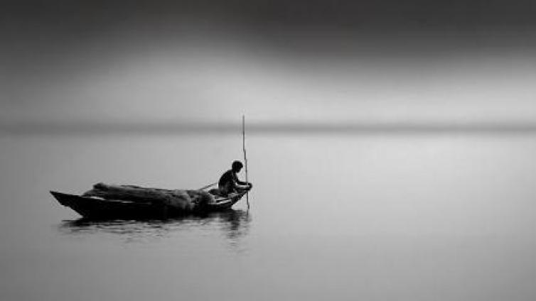 【最智慧家庭教育】男孩看似坚强的外表背后，隐藏着脆弱的一面