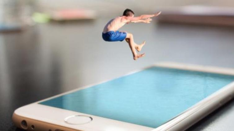 【最智慧家庭教育】孩子过多使用电子产品容易导致注意力障碍