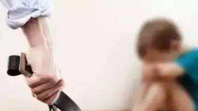 【最智慧家庭教育】体罚不利于孩子智力发育