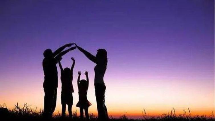 【最智慧家庭教育】家长也不能随便打孩子了？制止未成年人家庭暴力需多管齐下