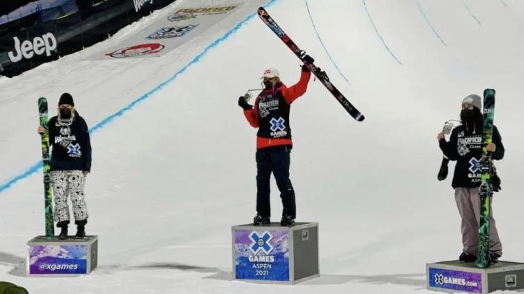 【最智慧这家庭教育】17岁谷爱凌世界极限运动会再夺冠！学霸级滑雪天才如何炼成的？