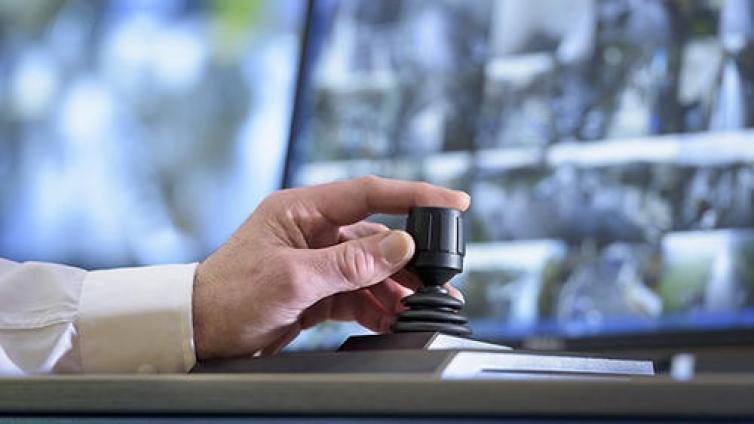 【最智慧家庭教育】这种火遍中国的“教育”方式，方便了父母，却毁了孩子的一生！