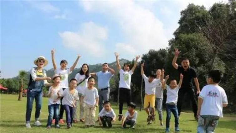 【最智慧家庭教育】提升孩子体质 家长别拖后腿 