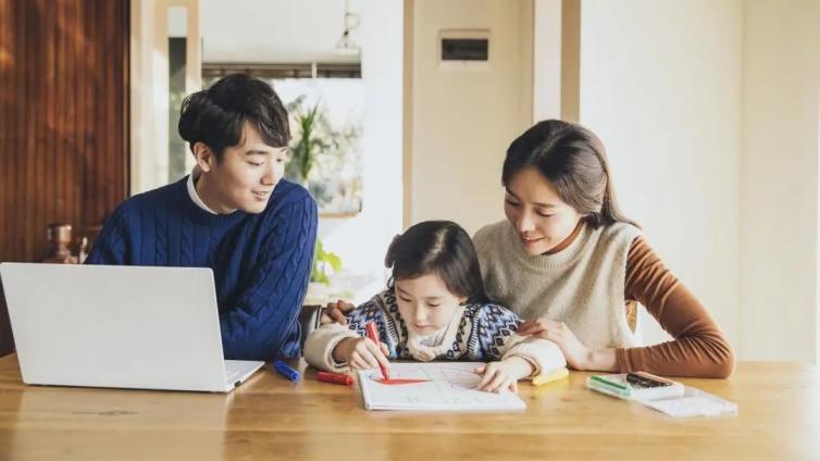 【最智慧家庭教育】“简直在看我和我妈，心脏揪的疼！”那些被拒绝的孩子，原来这么疼！