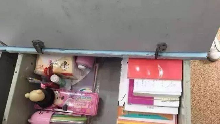 【最智慧家庭教育】一位校长的惊人发现：孩子的成绩好坏，居然与抽屉有关！ 