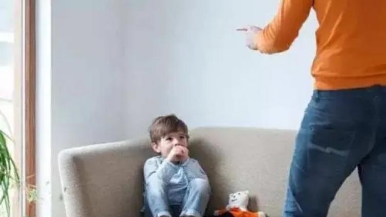 【中教院】父母最大的失败：你愤怒，孩子“淡定” 