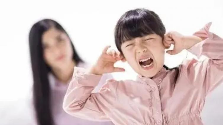 【最智慧家庭教育】为了解决亲子冲突，我选择和孩子“吵架” 