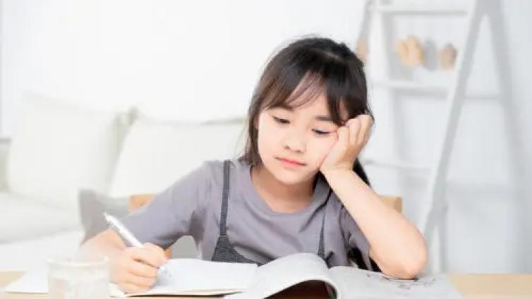 【最智慧家庭教育】甩掉拖沓 要多管齐下 