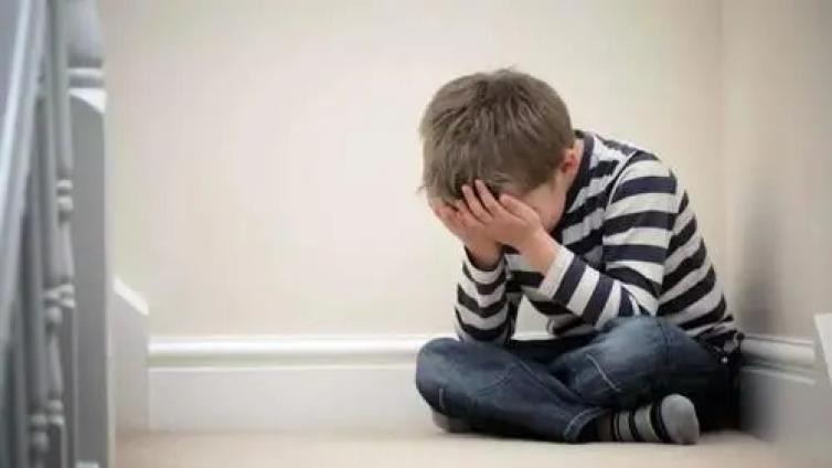 【最智慧家庭教育】很多爸爸以父爱之名，对孩子实施冷暴力，可惜很多家庭不自知