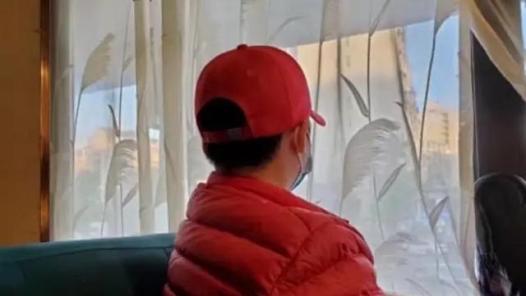 【最智慧家庭教育】家长刚气：和老师较劲，3次举报班主任，孩子因此患上抑郁症 