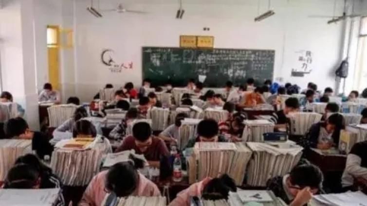 【最智慧家庭教育】父母陪伴高三孩子备战高考，少谈高考，才能有利于高考