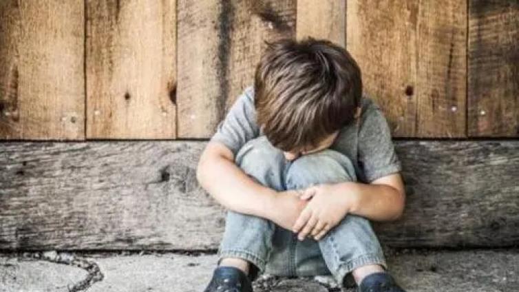 【最智慧家庭教育】每个被忽视的孩子背后，都埋着一颗雷 